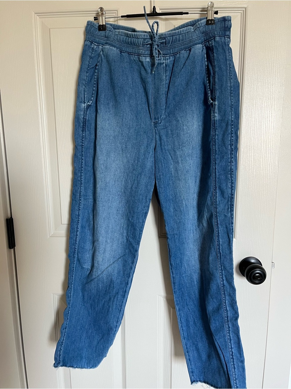 GAP Women’s Denim Tie-Waist Frayed Jeans